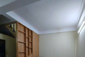 Cho thuê nhà KD online, ở GĐ, nhóm 6 người ngõ 179 Lĩnh Nam, 35m2, 3 tầng, 3 ngủ, 7.5 triệu